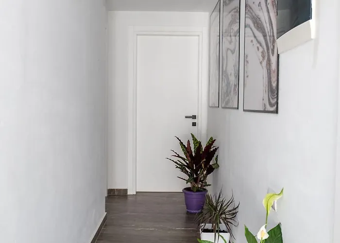 Apartament Sefedin *